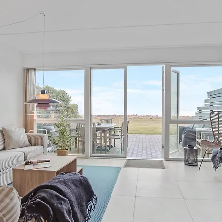 Lovely Home In Assens With House Sea View בית נופש אסנס